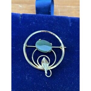 VINTAGE Signed DOR 12K GF  Green Jade FLOWER CIRCLE Brooch